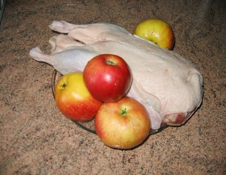 Как приготовить утку с яблоками