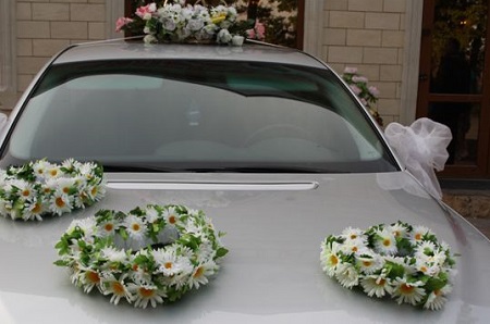 Как украсить машину на свадьбу своими руками