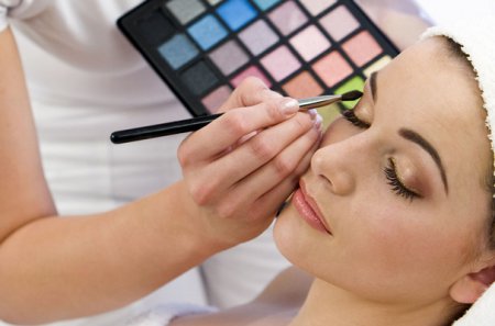 Профессиональный макияж: как делать макияж в домашних условиях