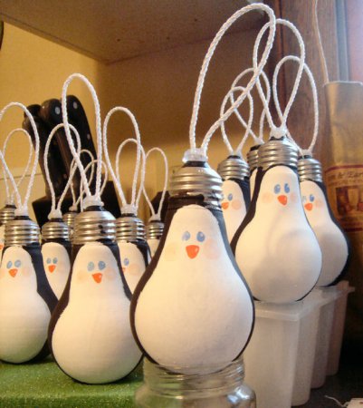 пінгвін з лампочки
