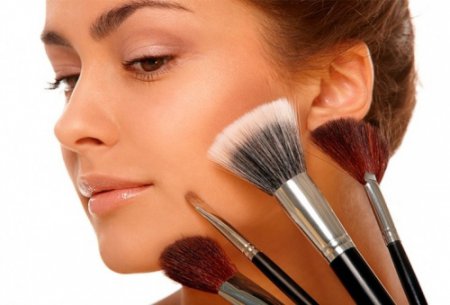 Как сделать профессиональный макияж в домашних условиях