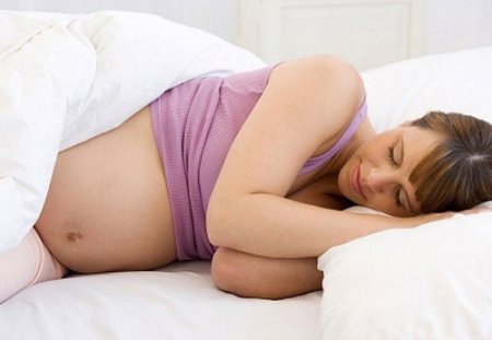 Почему беременным хочется спать?