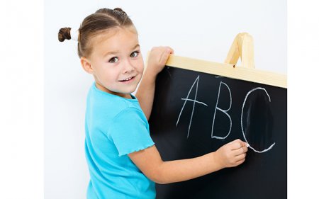 Як навчити дитину англійської алфавітом