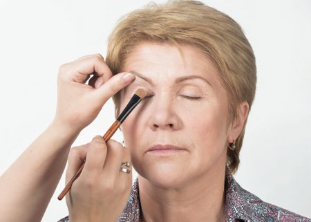 Хитрости макияжа для женщин 45 лет