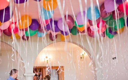 Как украсить зал на свадьбу самостоятельно. Воздушные шары