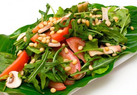 Кулінарія: салати для вегетаріанців