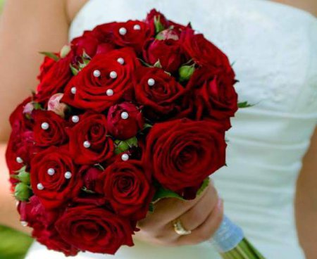Весільний букет з троянд