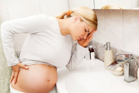 Беременность: после еды болит живот
