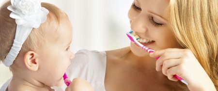 Как приучить ребенка чистить зубы в 2 года?